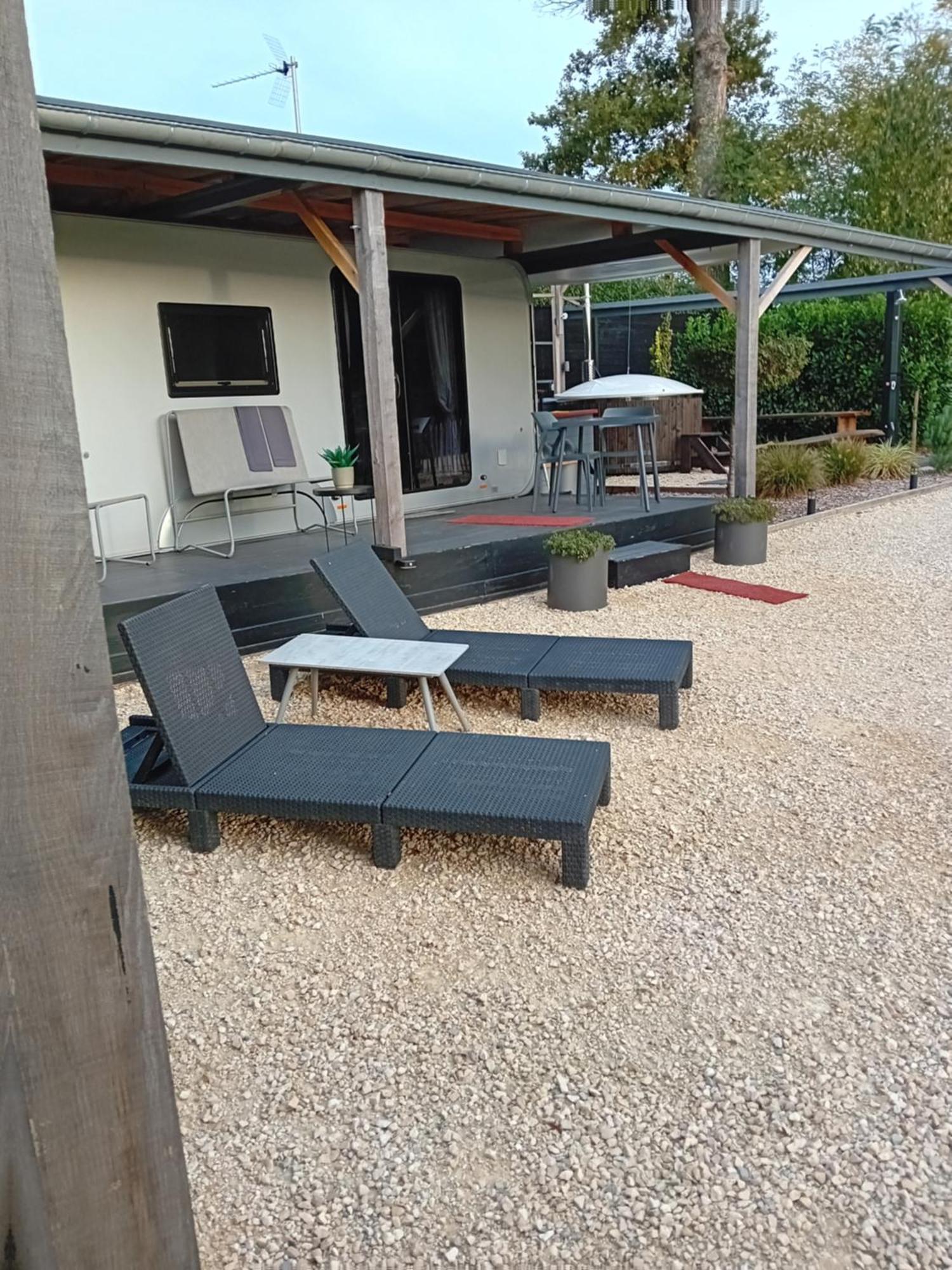 Gite Briffaut Saint-Hilaire-Fontaine Extérieur photo